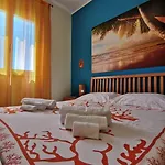 Apartment 50 Passi Dal Mare, House Glory *