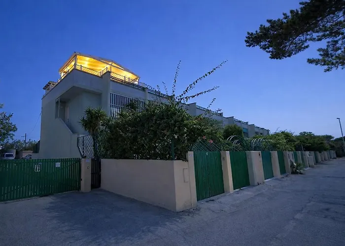 Апартаменти 50 Passi Dal Mare, House Glory Галліполі